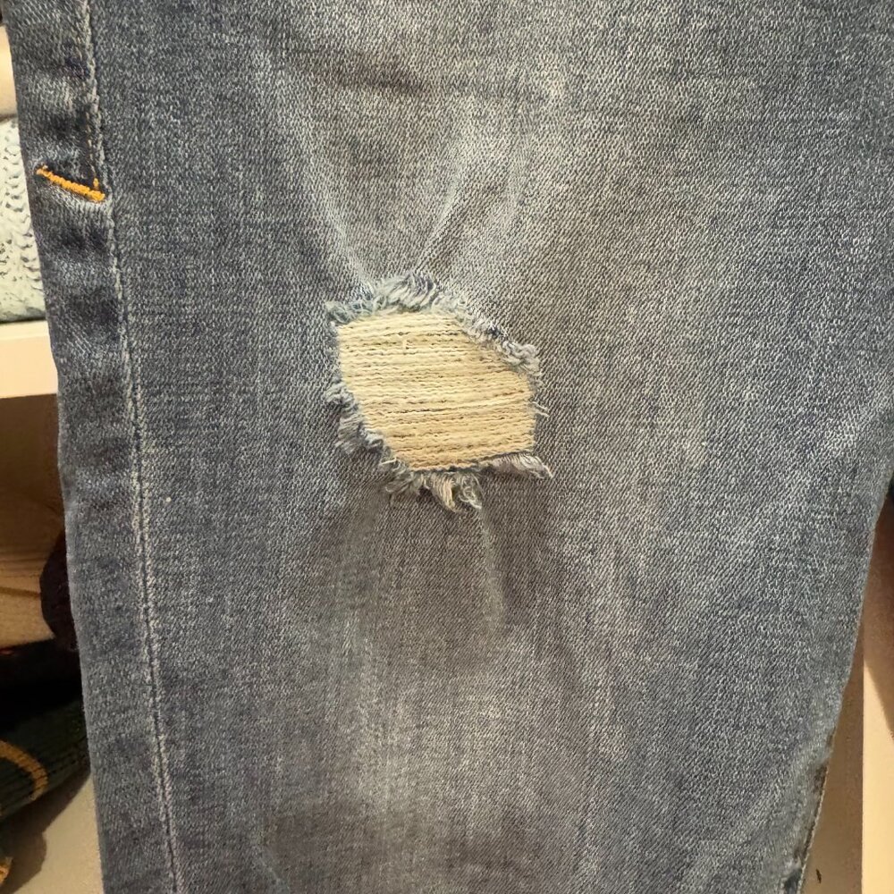 Good American Good Waist Cropped Jeans - Picture 8 of 16